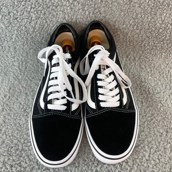 NEW Vans Old Skool Womens size 8.5 Black White Suede Canvas Skate Casual Shoes - Picture 2 of 9
